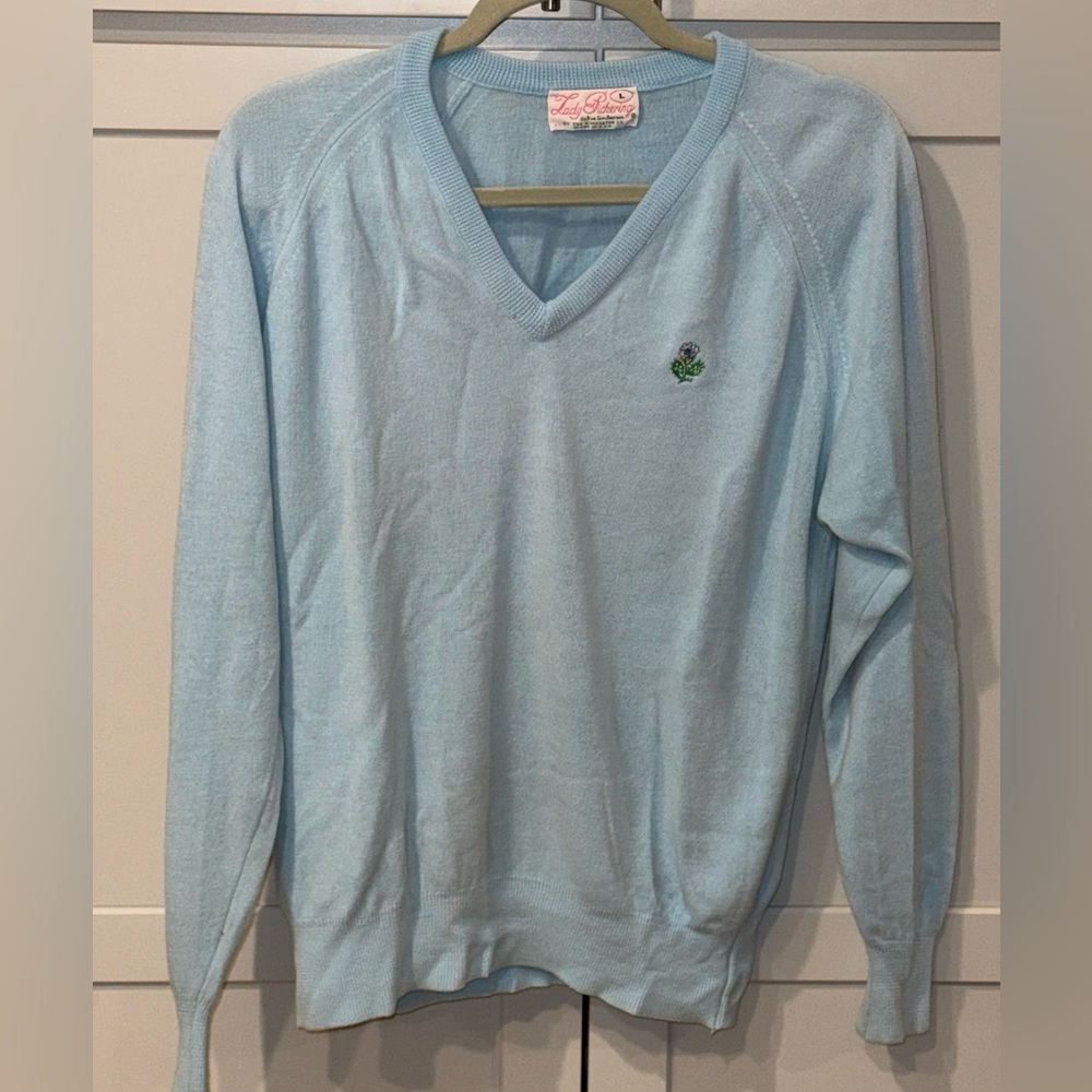Vintage Lady Pickering Blue V-Neck Sweater Embroidered Flower | Size L | 💙